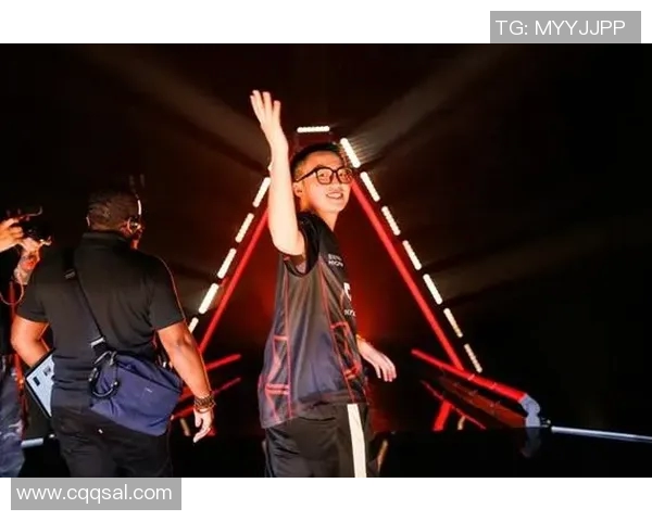 国际邀请赛中FPX心理素质表现分析与评估实时新闻